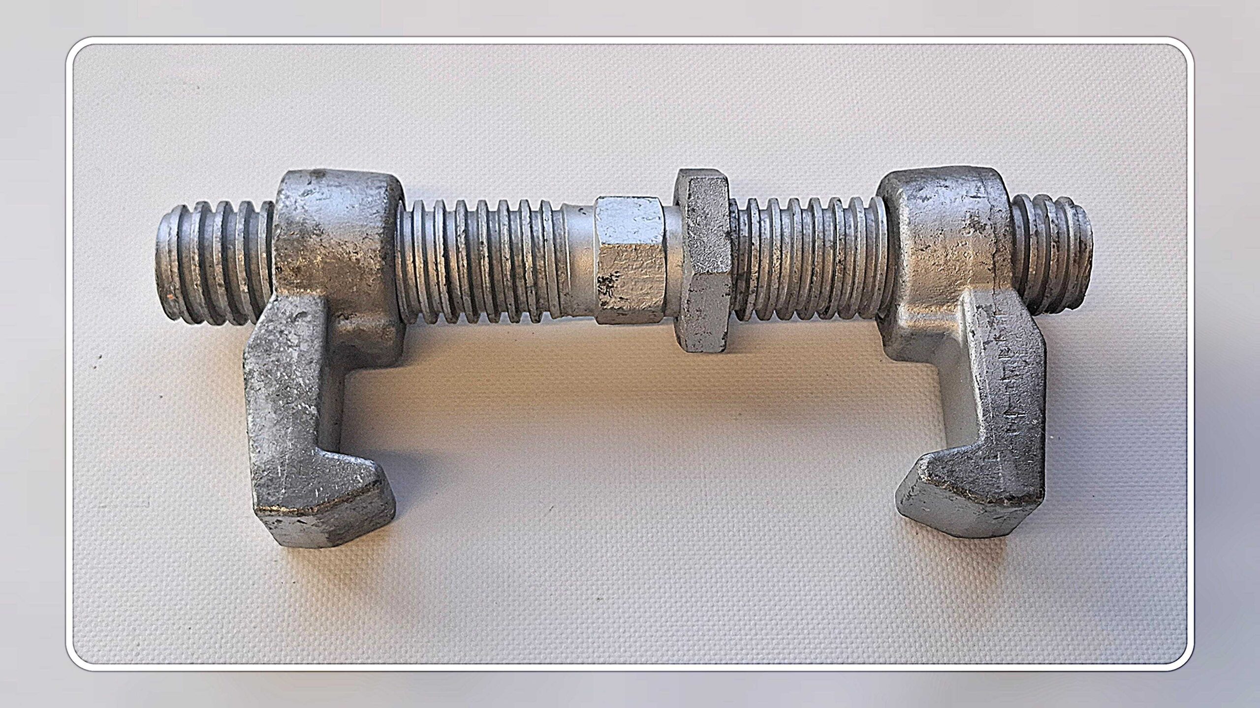 Bridge fitting for sale. used to connect two shipping containers together through the corner castings.