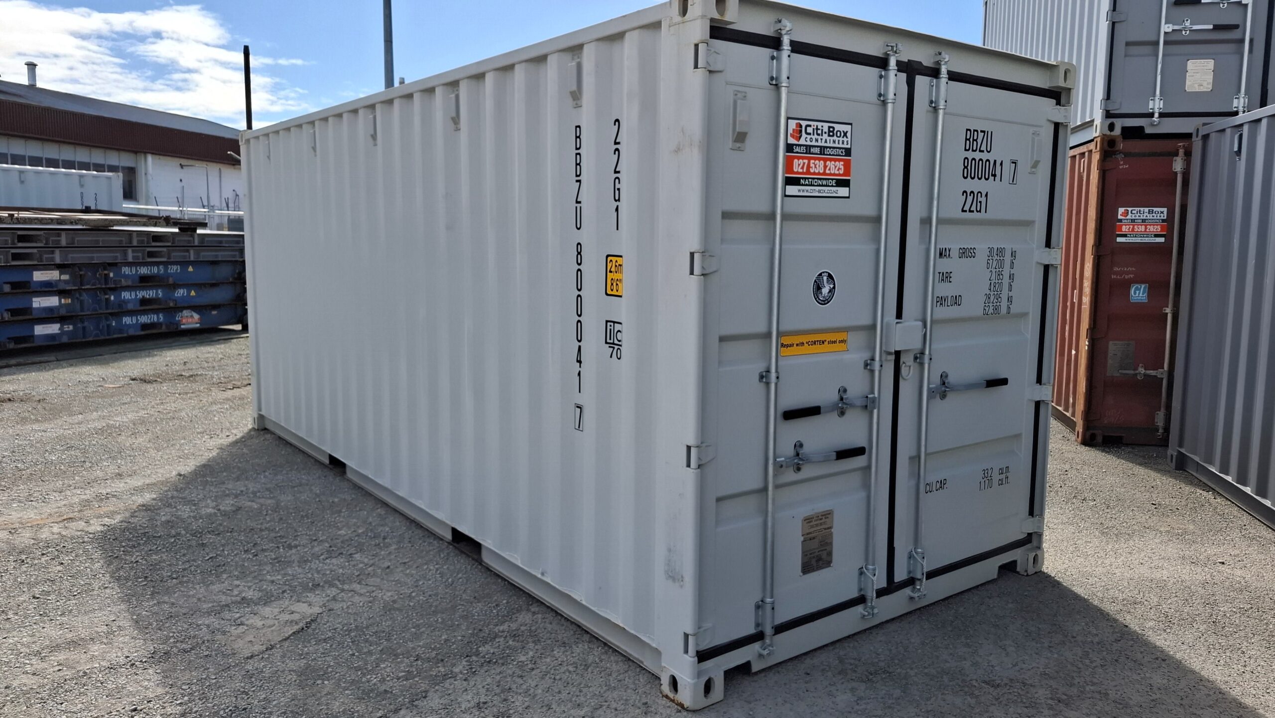 Near new, clean and dry 20' containers for purchase or hire in Palmerston North