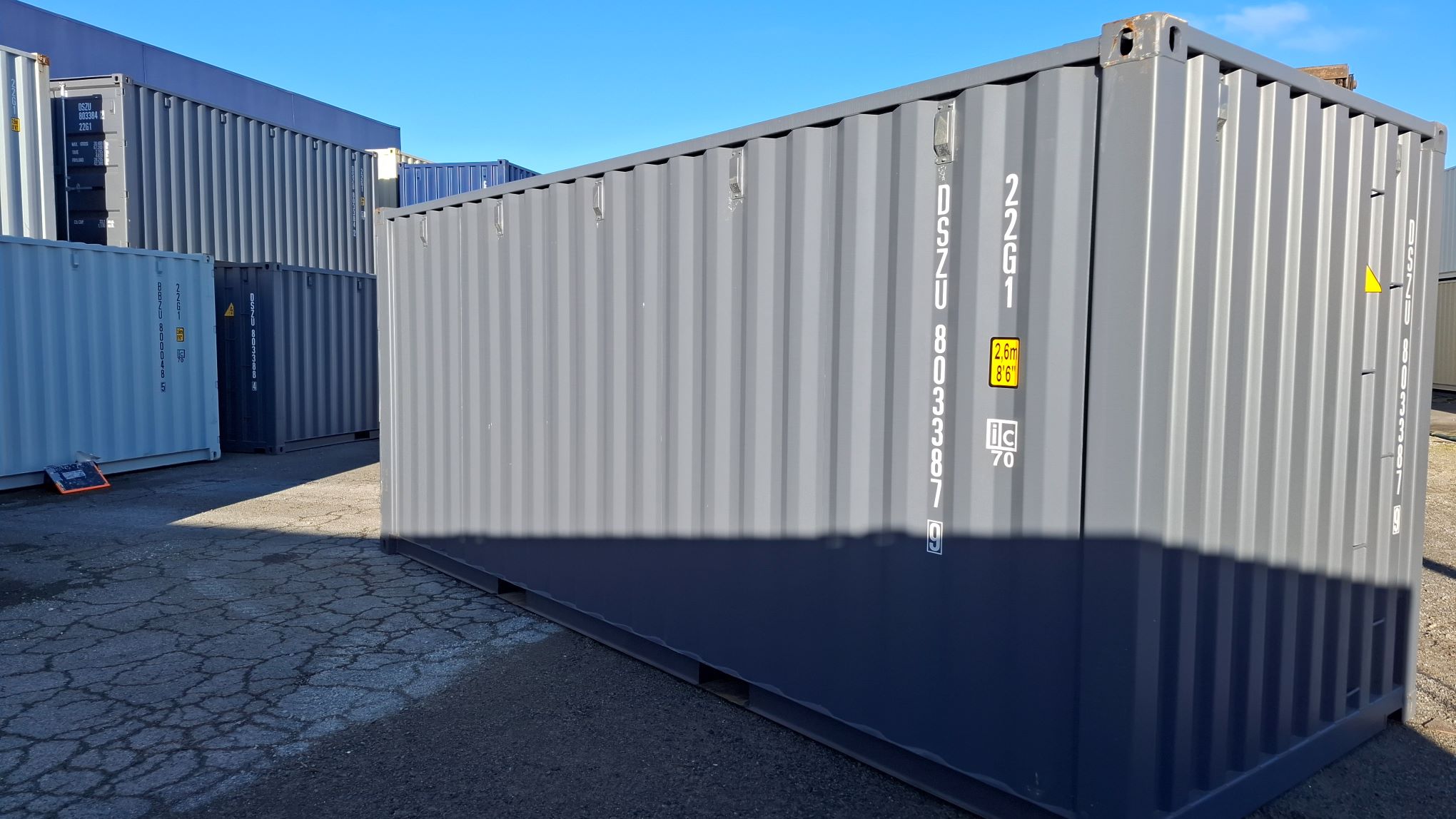 Good quality 20' near new shipping container - Secure a 20ft shipping container for sale in Palmerston North